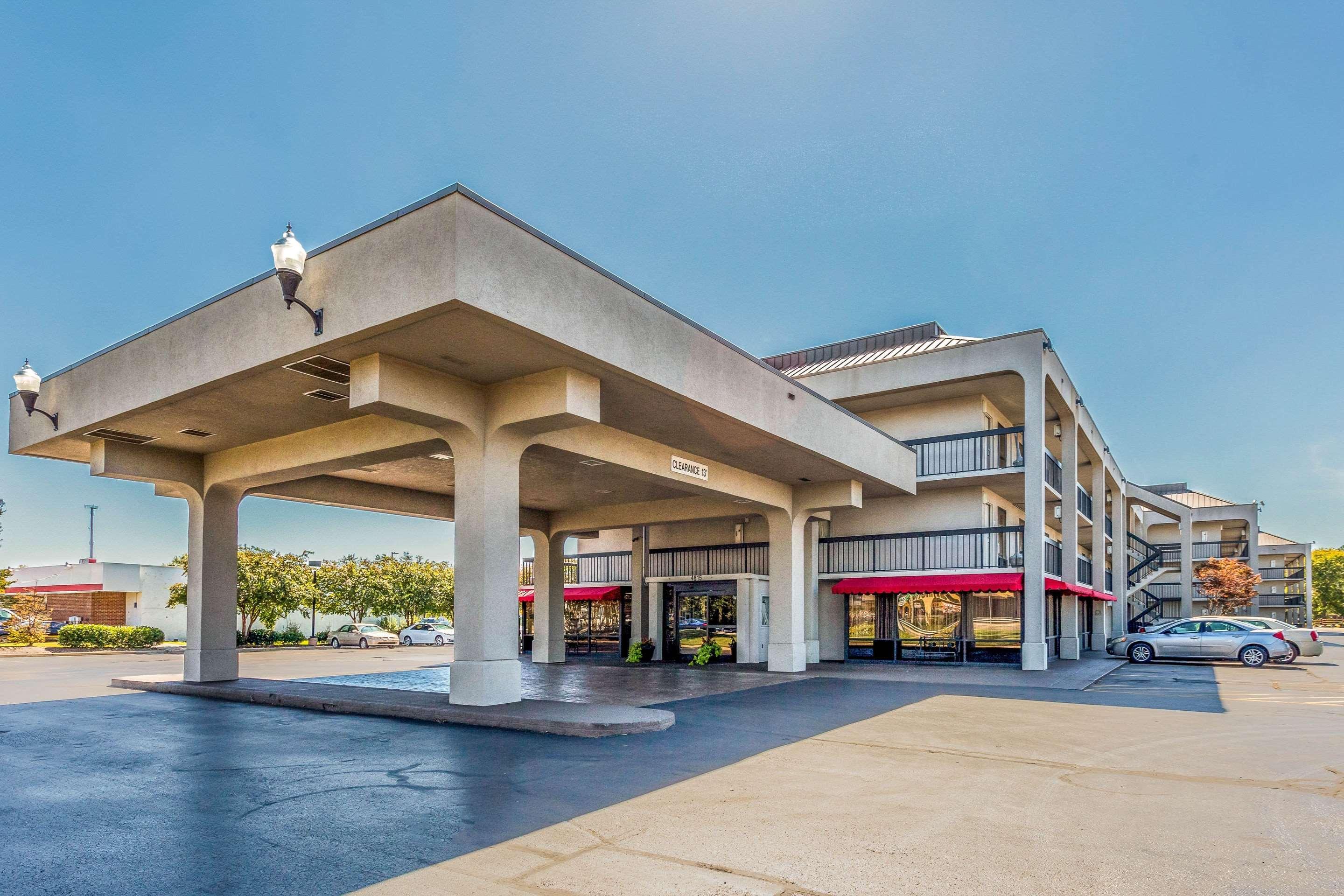 Clarion Pointe Huntsville Research Park Exterior photo